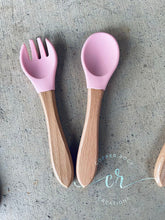 Load image into Gallery viewer, Personalized Silicone Utensil Set / Baby- Kid Utensil Set / Engraved Utensil Set