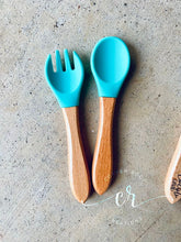 Load image into Gallery viewer, Personalized Silicone Utensil Set / Baby- Kid Utensil Set / Engraved Utensil Set